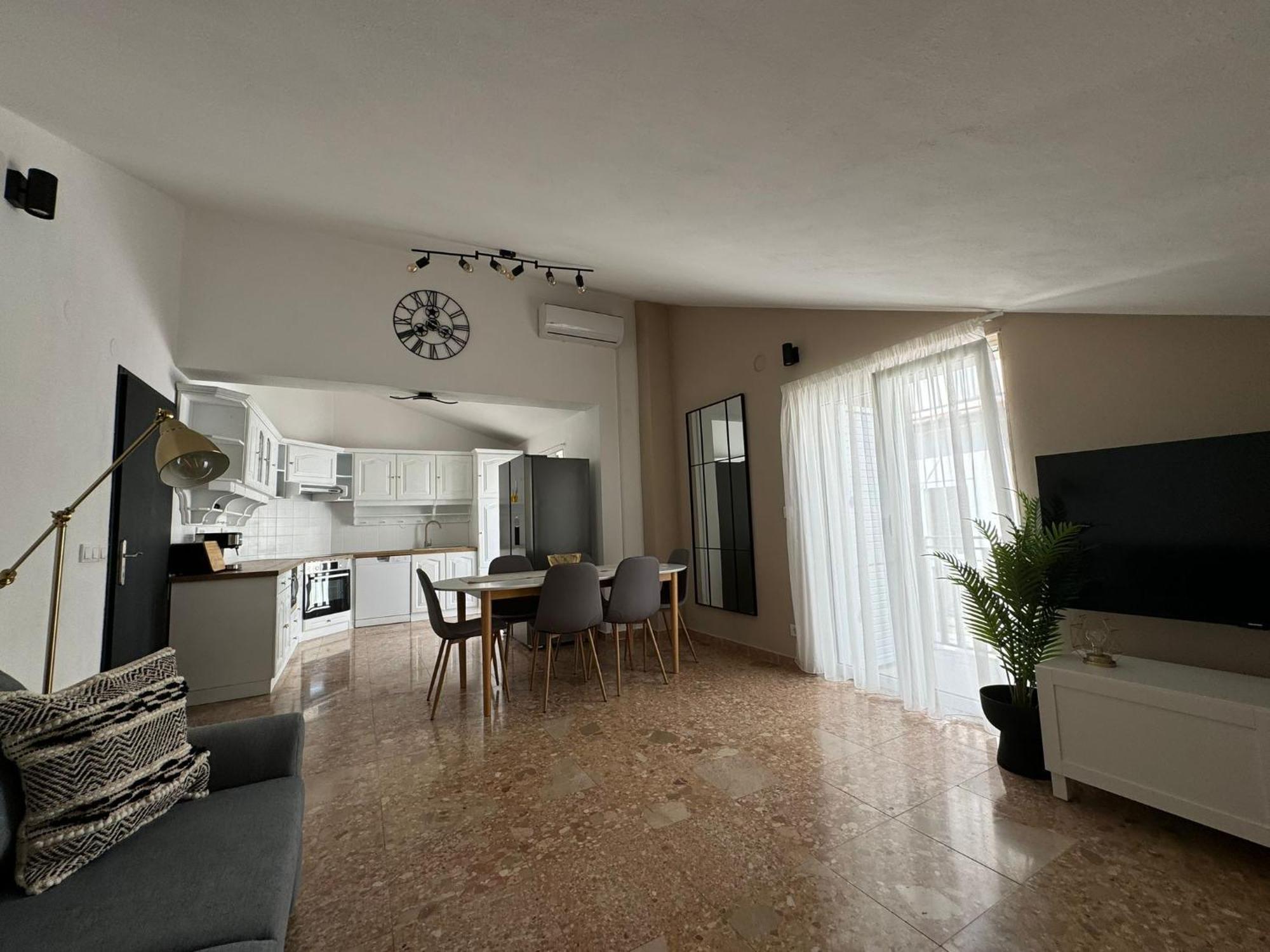 Buenavista House Trogir 3*