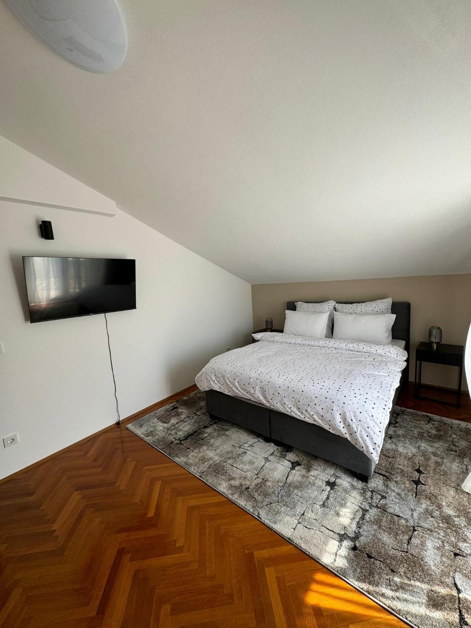 Buenavista House Trogir 3*