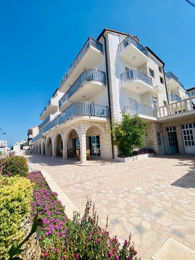Buenavista House Trogir Hotel 3*